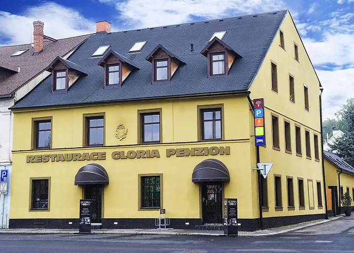 Penzion, Restaurant Gloria